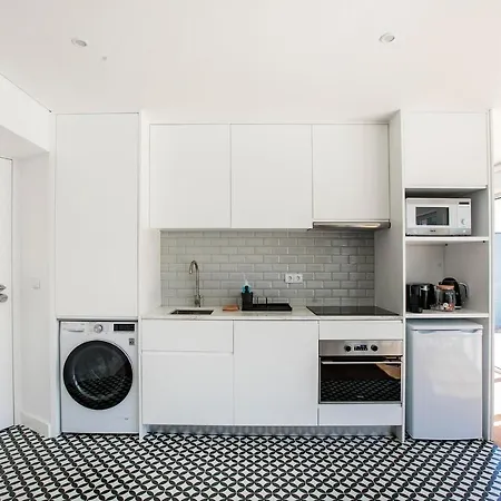 Luminous Premium Loft W/ac & Terrace By Lovelystay *