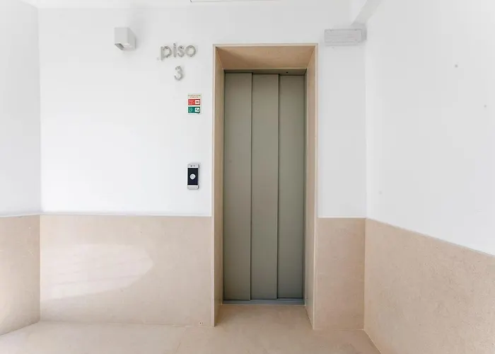 Luminous Premium Loft W/ac & Terrace By Lovelystay *