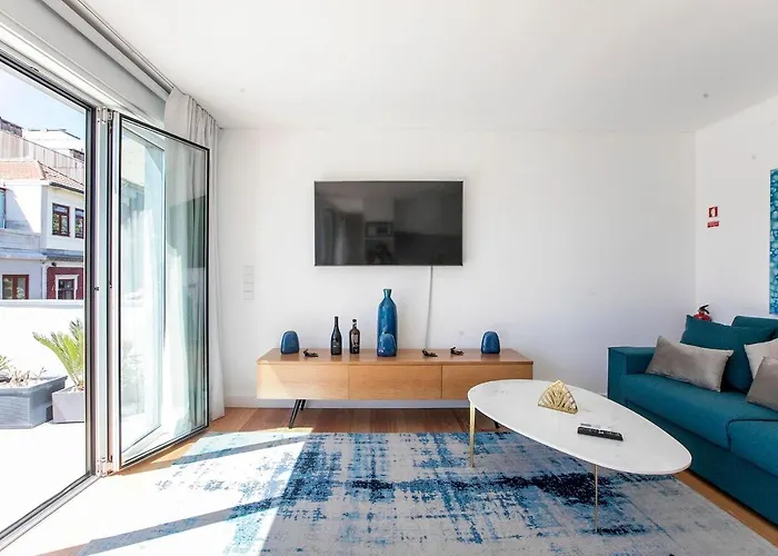 Luminous Premium Loft W/ac & Terrace By Lovelystay