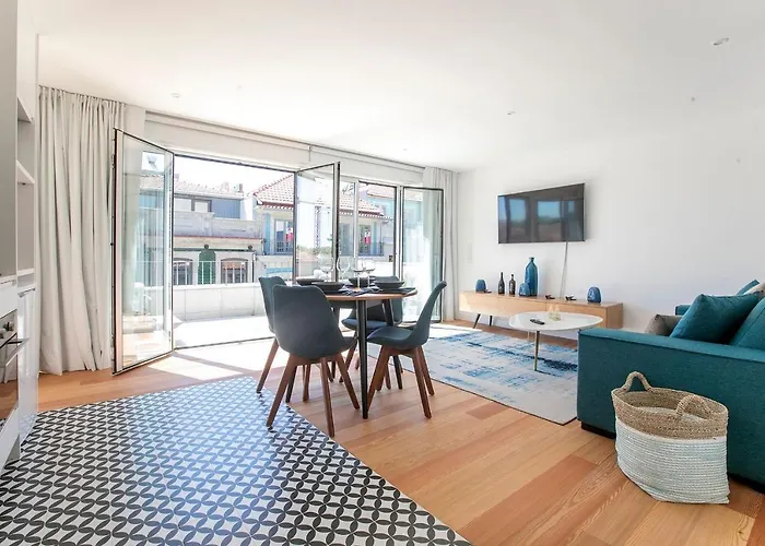 Luminous Premium Loft W/ac & Terrace By Lovelystay Porto