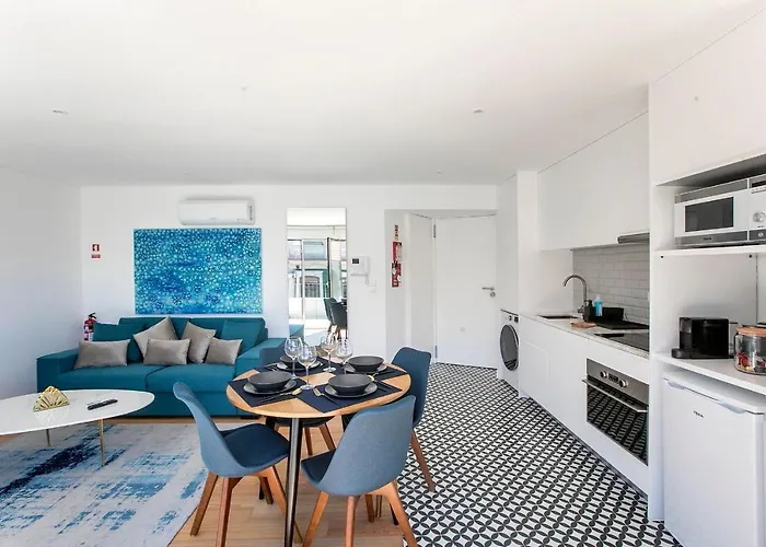 Luminous Premium Loft W/ac & Terrace By Lovelystay