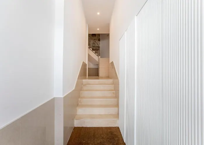 Luminous Premium Loft W/ac & Terrace By Lovelystay Lägenhet *