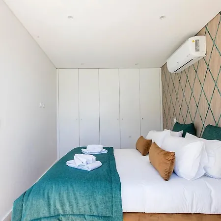 Apartamento Luminous Premium Loft W/ac & Terrace By Lovelystay